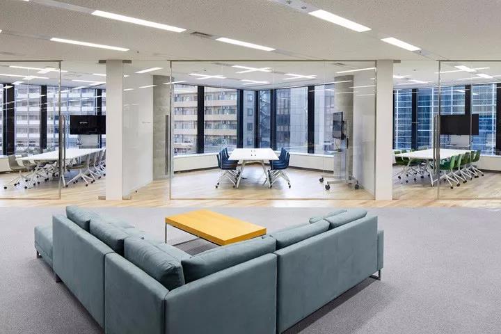 新买的办公沙发有异味,应该这样做